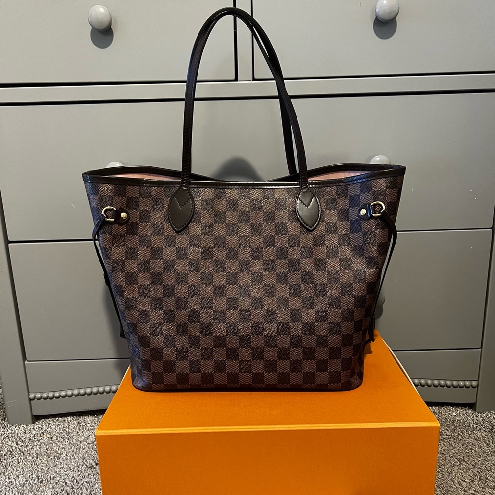 Louis Vuitton Neverfull MM